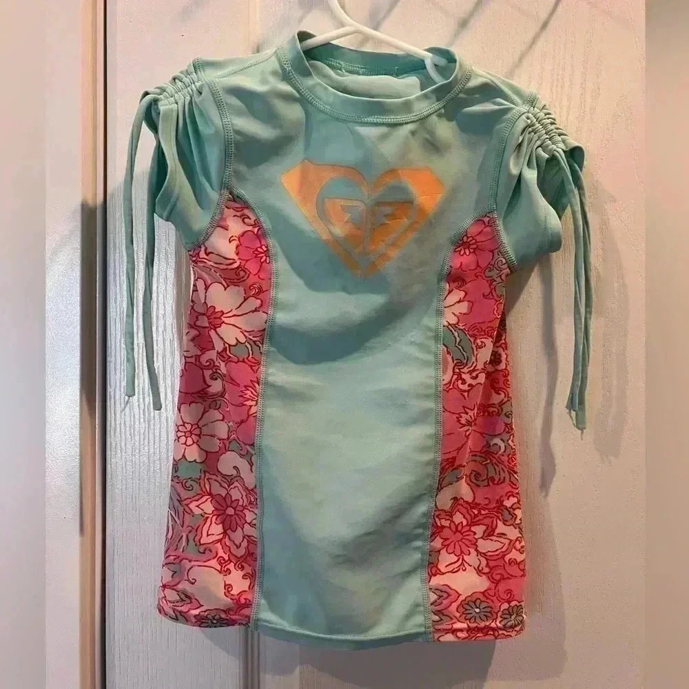 Roxy girls blue and floral rashguard - Picture 3 of 9